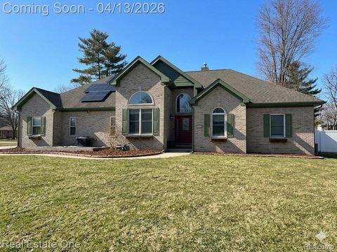Photo of 664 John R Road, Rochester Hills City, MI 48307 (MLS # 20261023022)