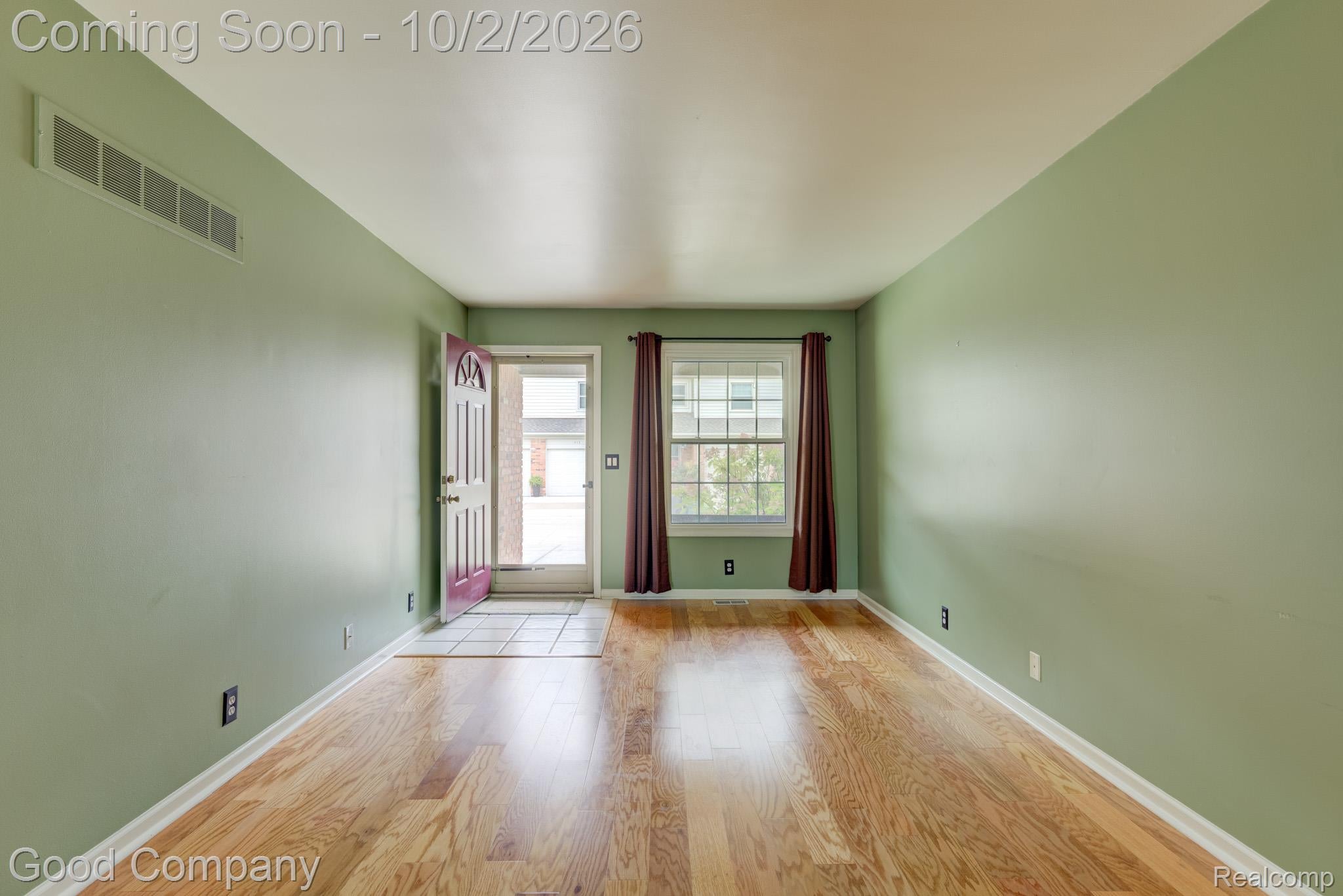 416 Oakgrove Court