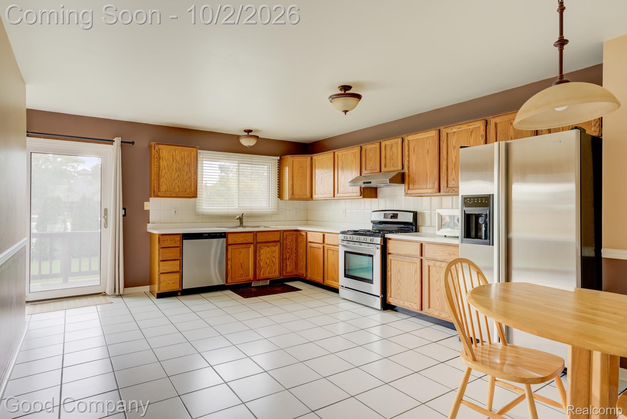 416 Oakgrove Court