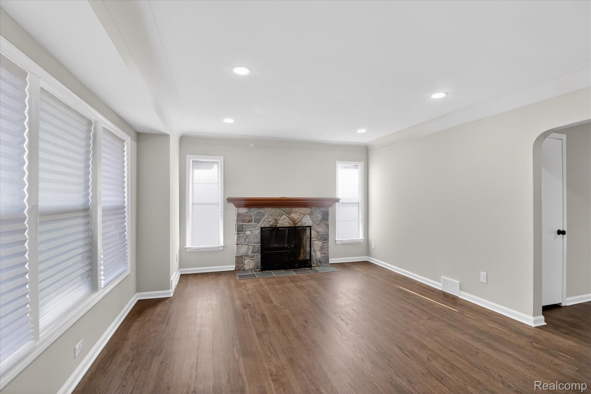 1909 S Trenton Drive