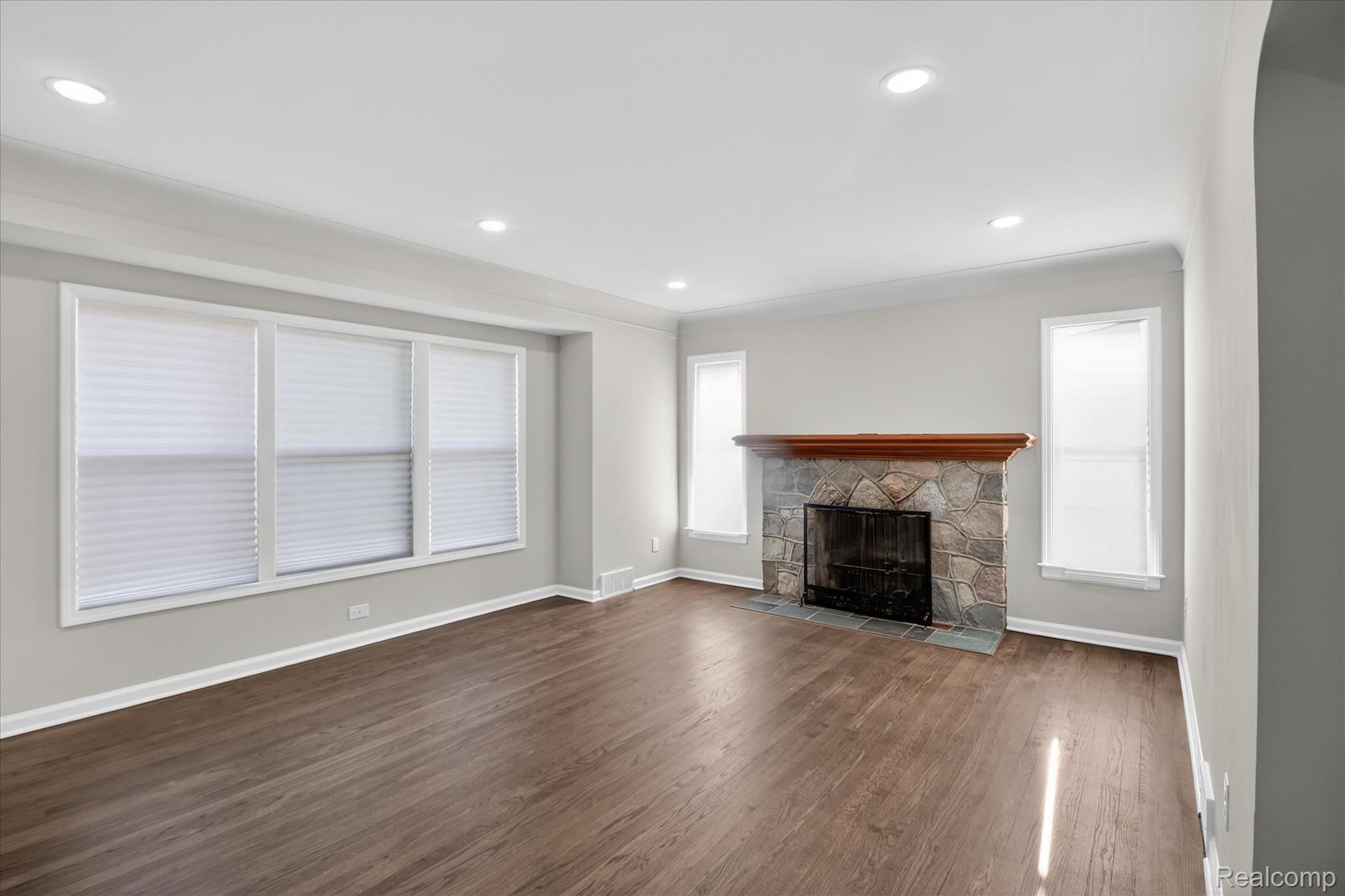 1909 S Trenton Drive