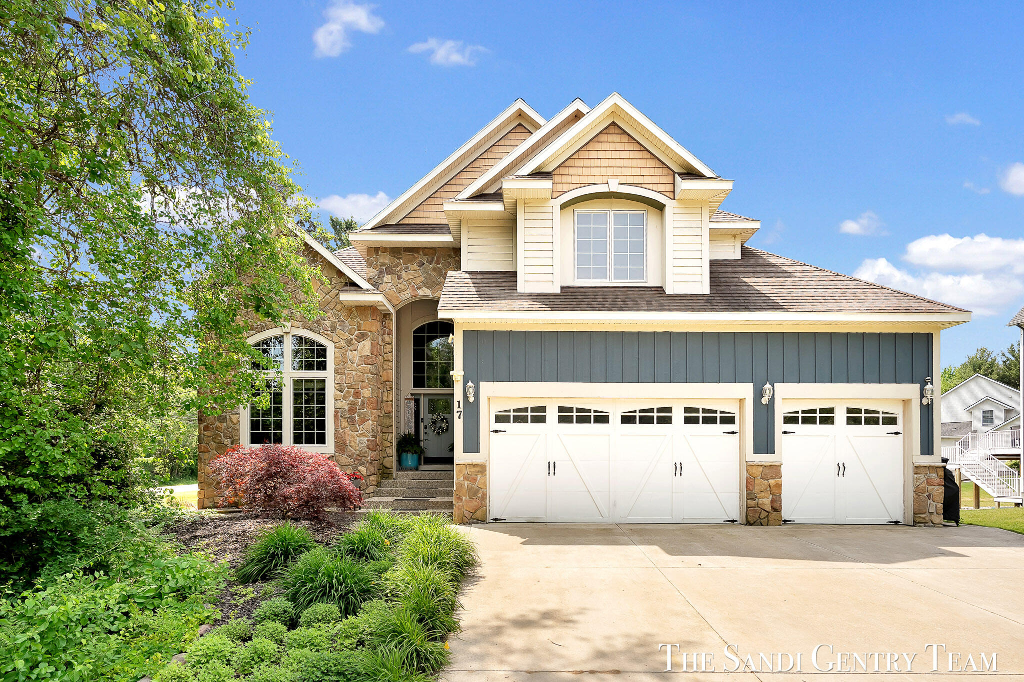 17 Boulder Drive