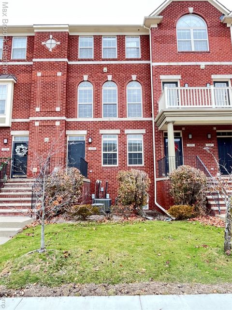 3255 Camden Drive Troy City MI 48084