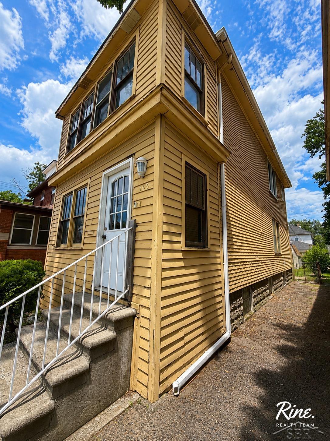 105 Maple Street