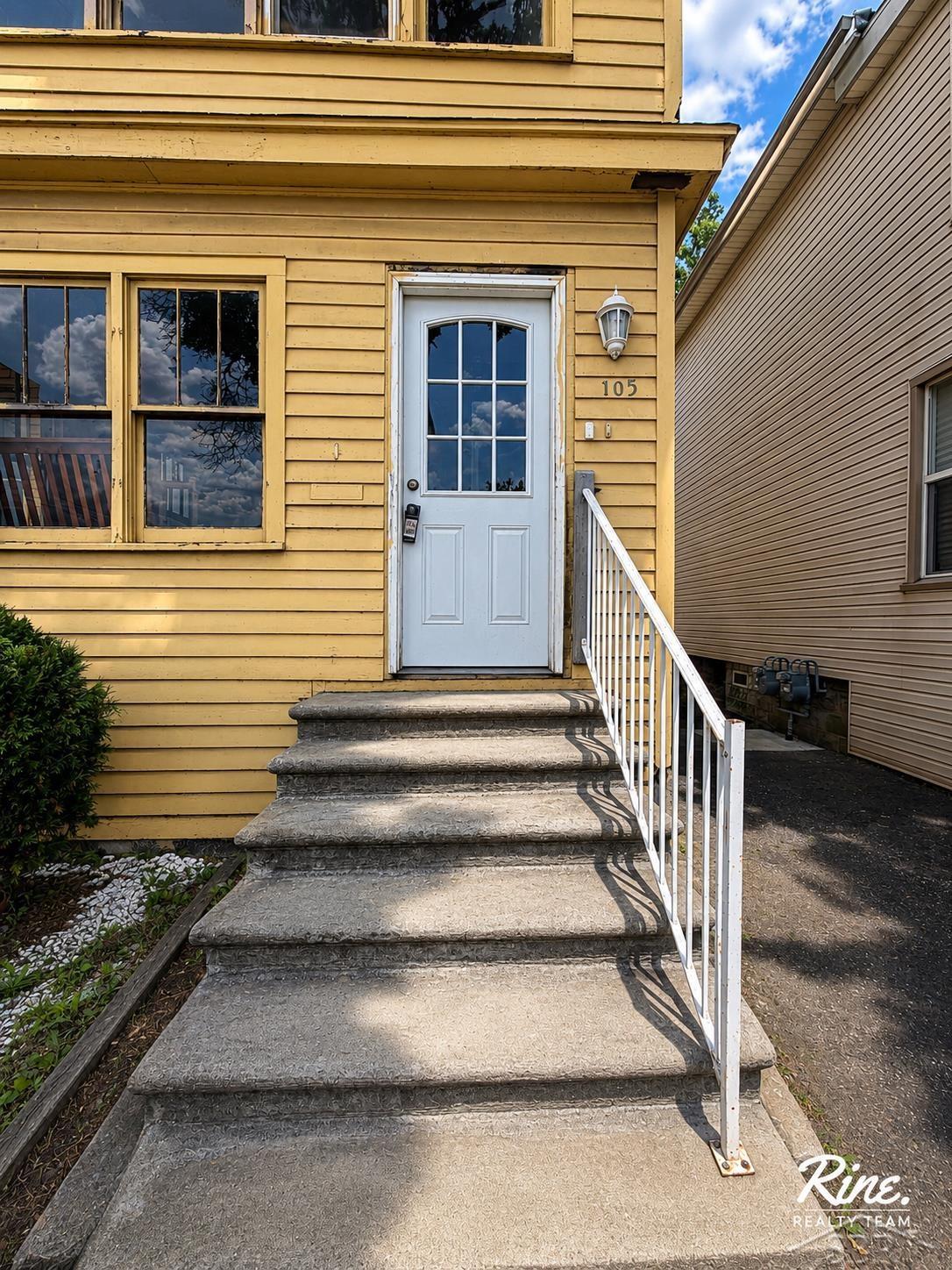 105 Maple Street