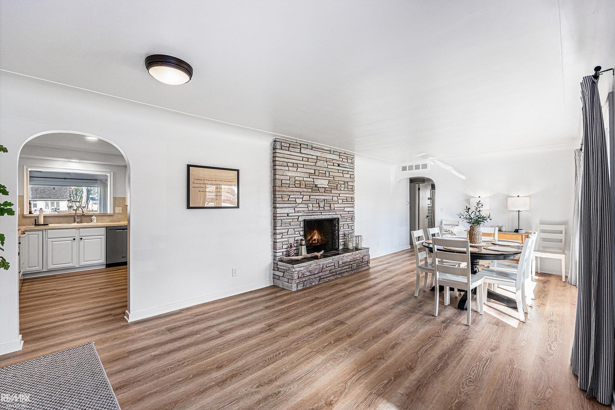 7284 Cardinal Street