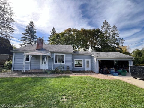 Photo of 6861 Scotch Lake Drive, West Bloomfield Charter Township, MI 48324 (MLS # 20261081817)