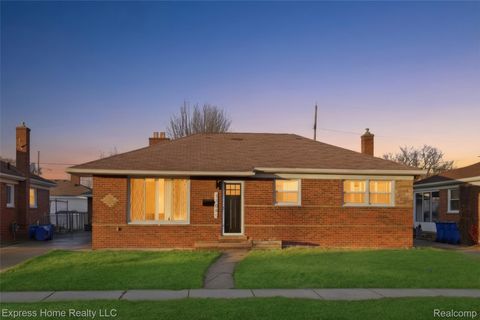 11085 Busch Avenue Warren City MI 48089