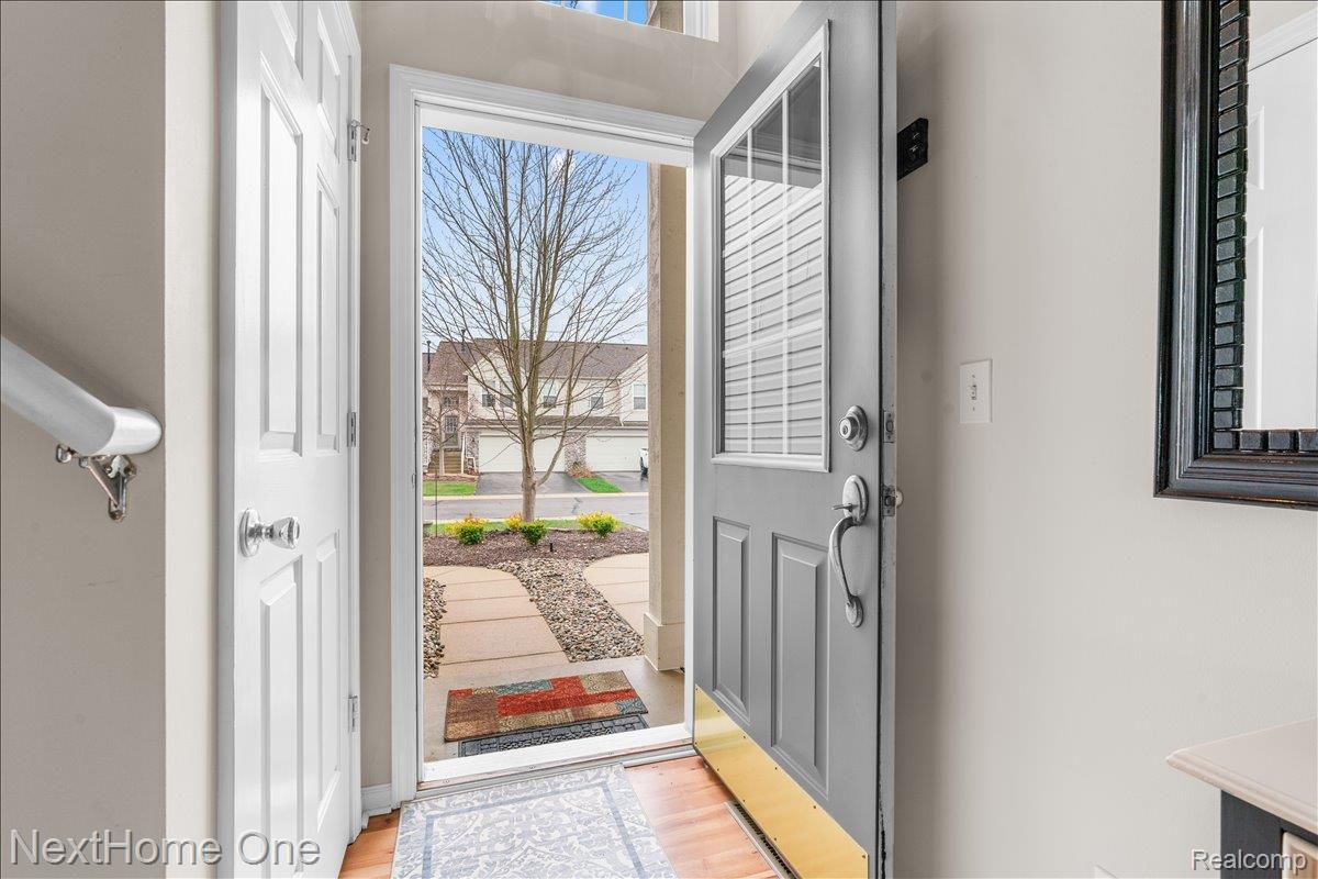 560 Dockside Circle 43