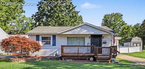 Photo of 543 Atwater Street, Lake Orion Village, MI 48362 (MLS # 20261068975)