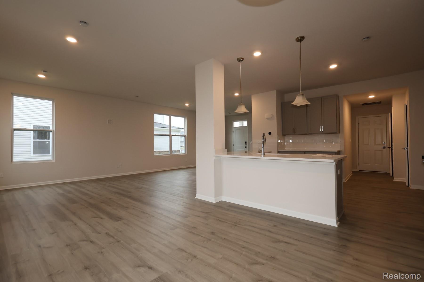 1604 Salt Springs Drive