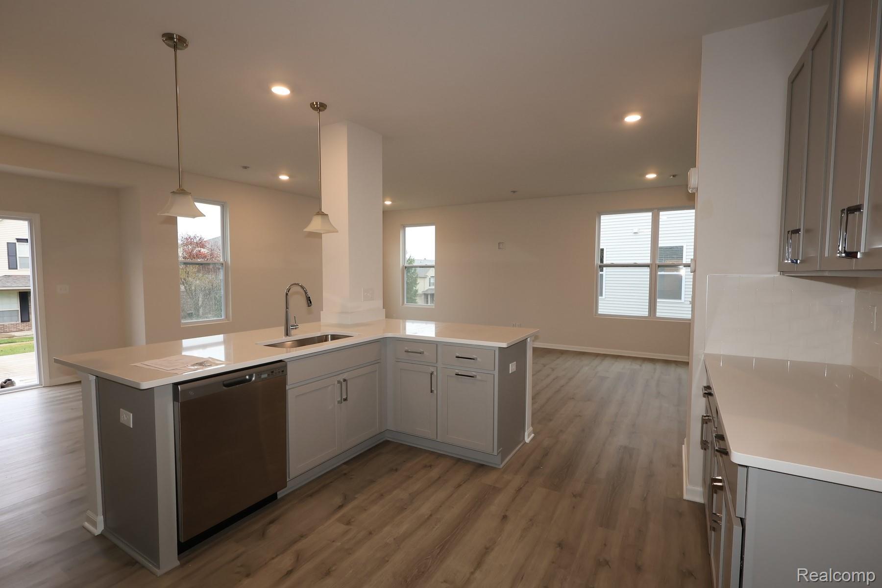 1604 Salt Springs Drive