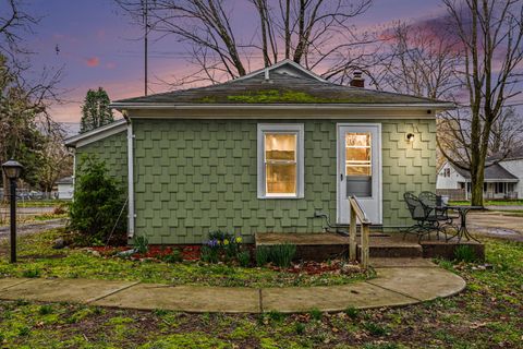 Tiny photo for 325 W Burr Oak Street, Centreville Village, MI 49032 (MLS # 62026013497)