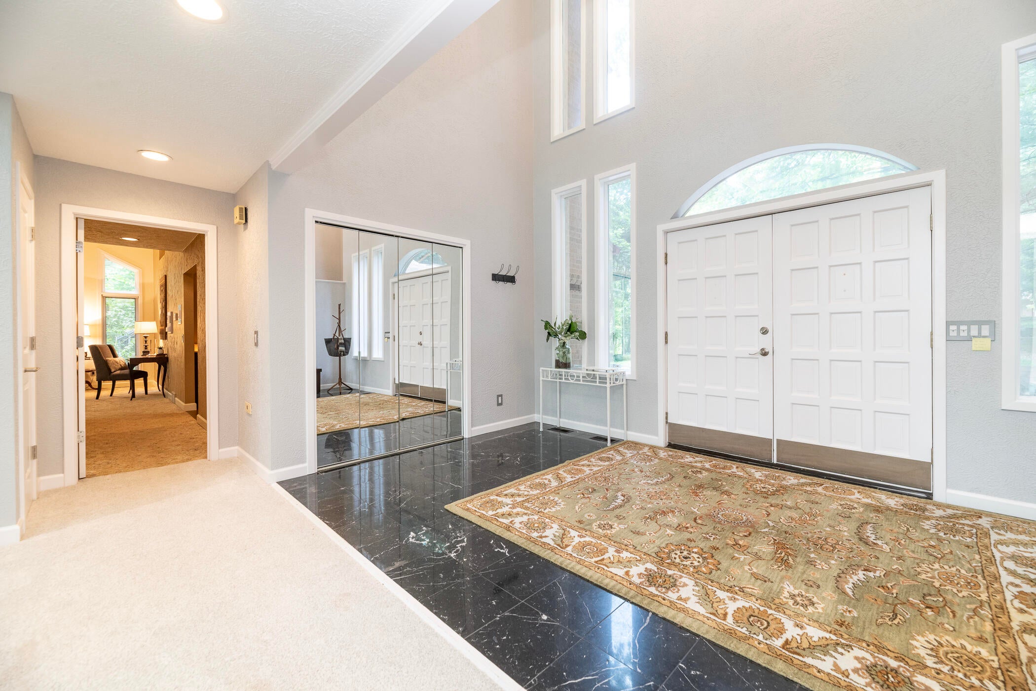 7129 Lakeridge Place