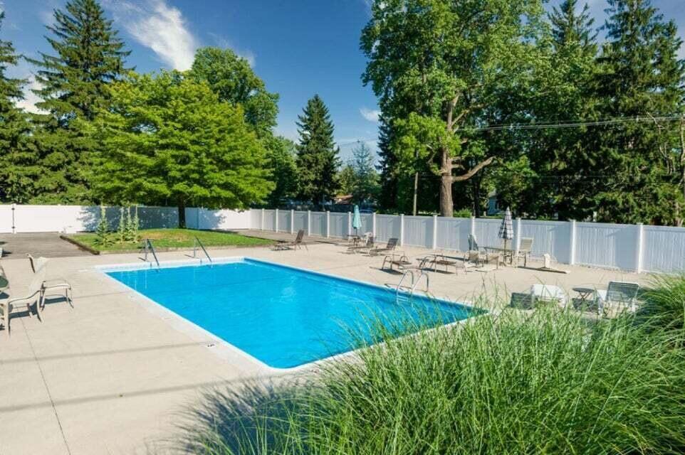 7374 North Shore Drive 16