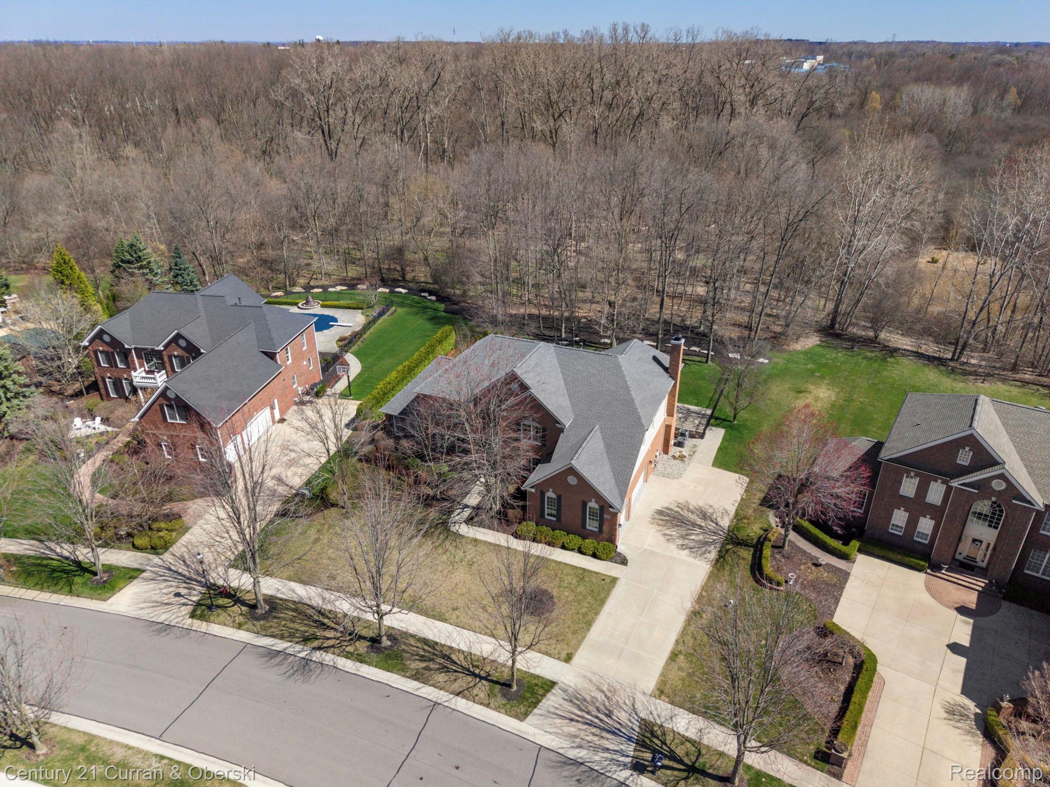 25686 Shoreline Drive