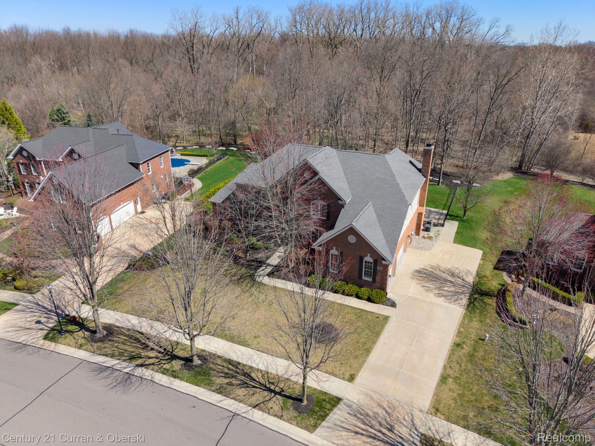 25686 Shoreline Drive