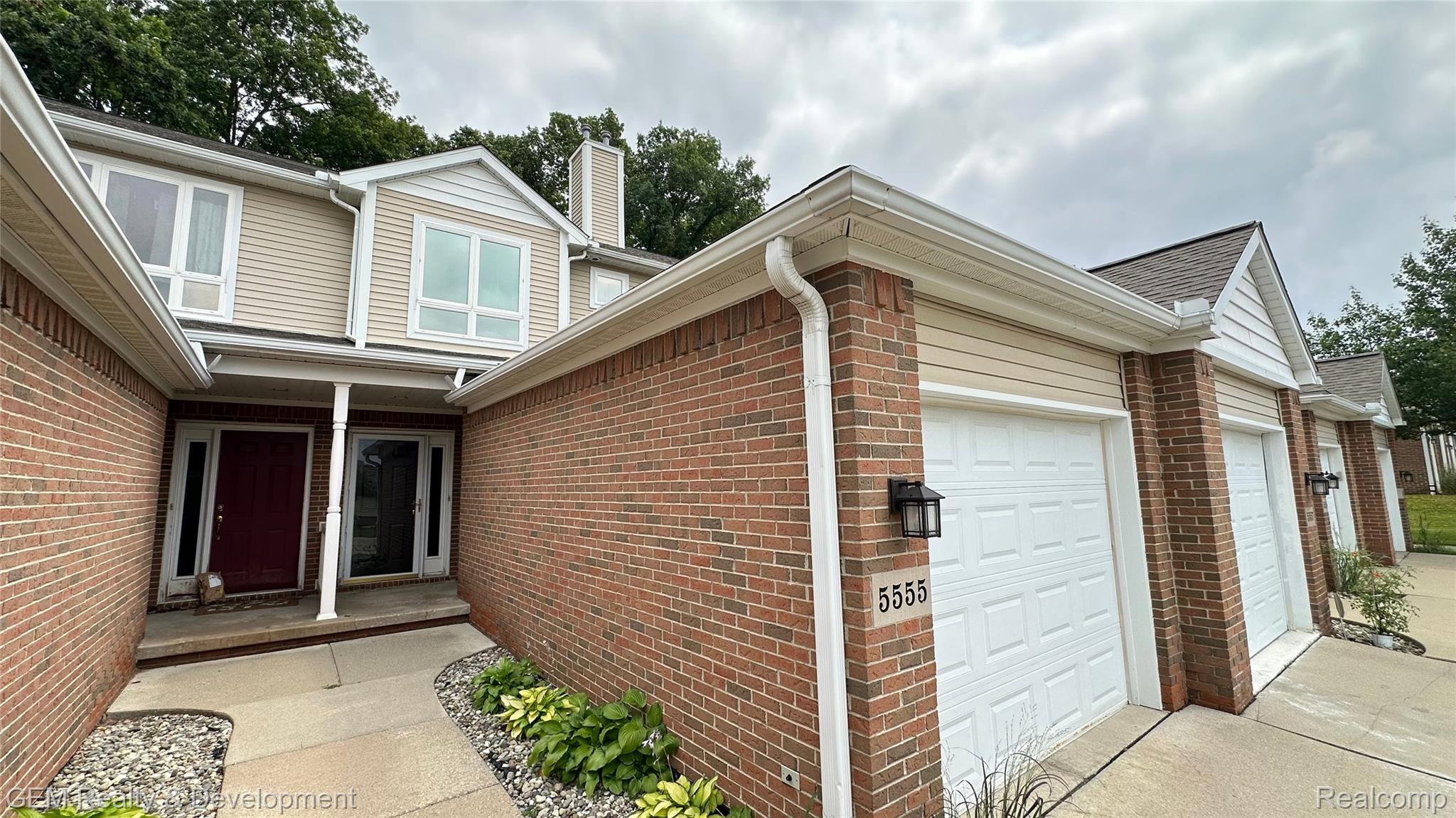 5555 WOODRUFF SHORE Drive