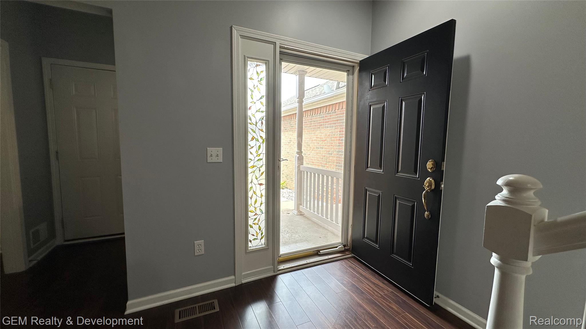 5555 WOODRUFF SHORE Drive