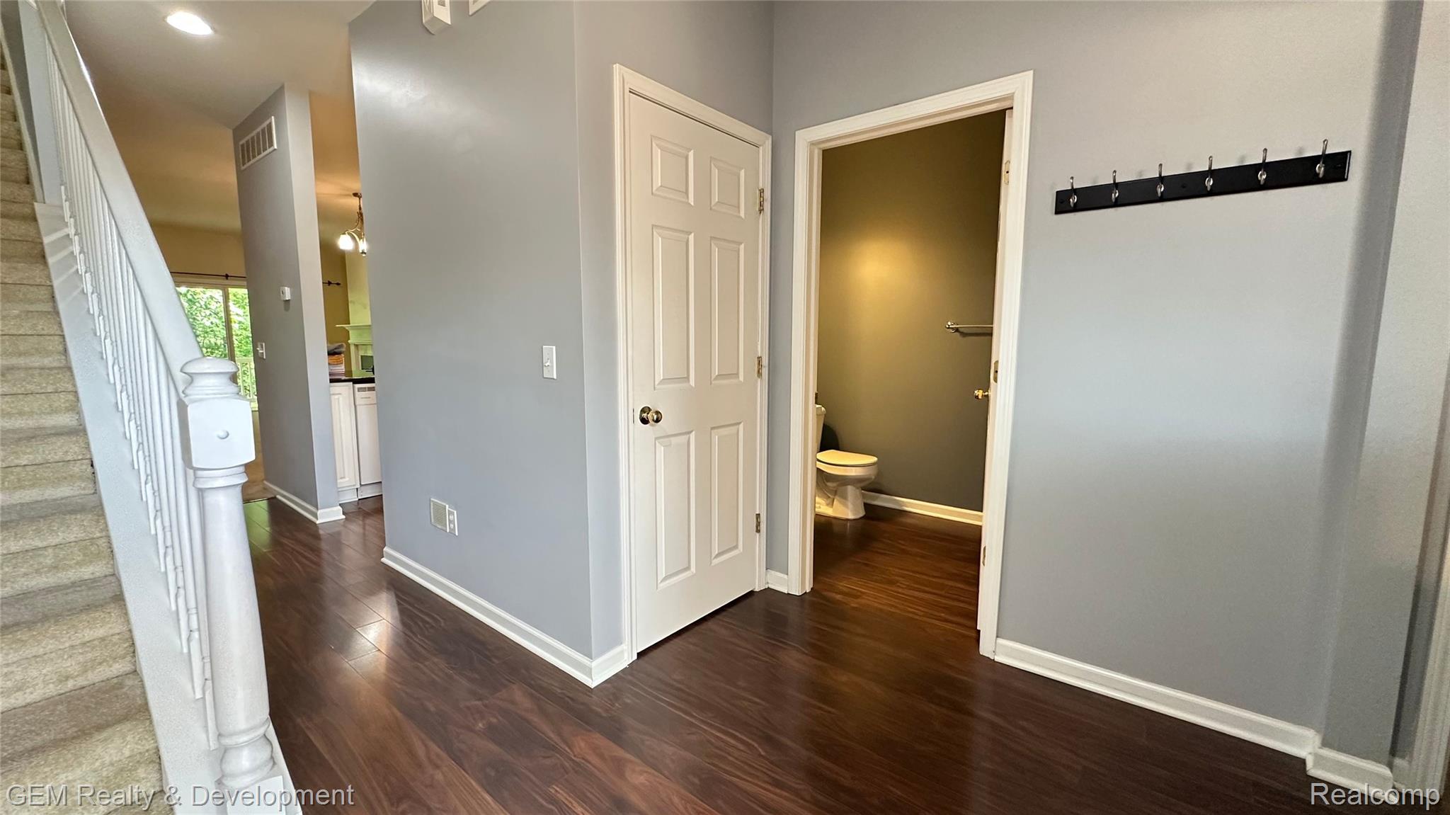 5555 WOODRUFF SHORE Drive