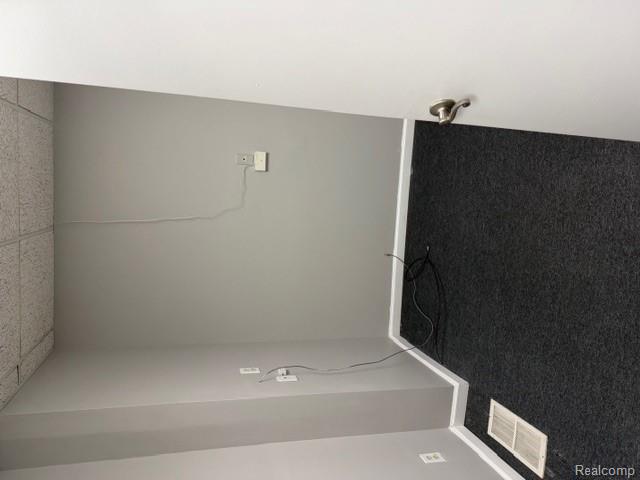 5039 Villa Linde Parkway 30