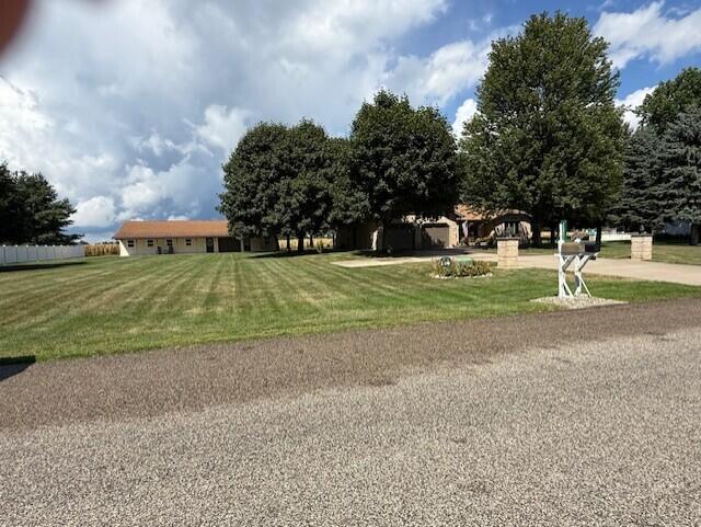 25856 N Whitetail Road