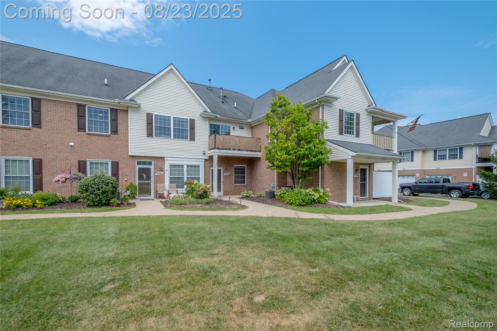 3383 Kneeland Circle