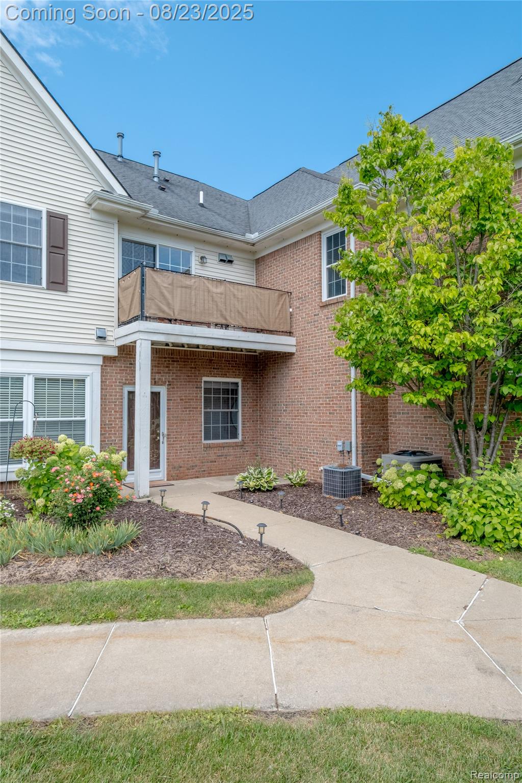 3383 Kneeland Circle