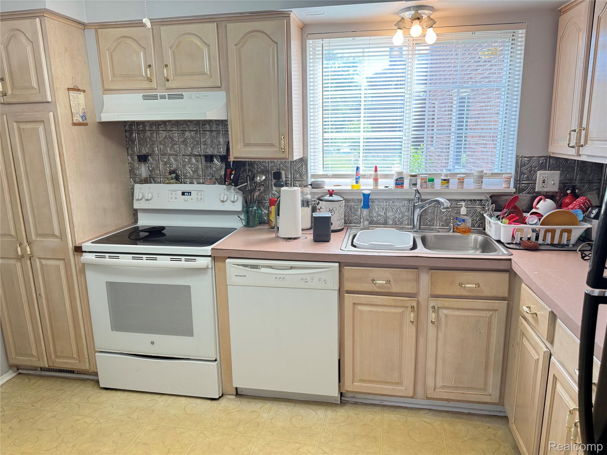 25354 Shiawassee Circle 28596