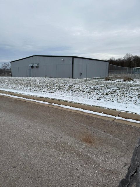 835 Rice Street Leslie City MI 49251