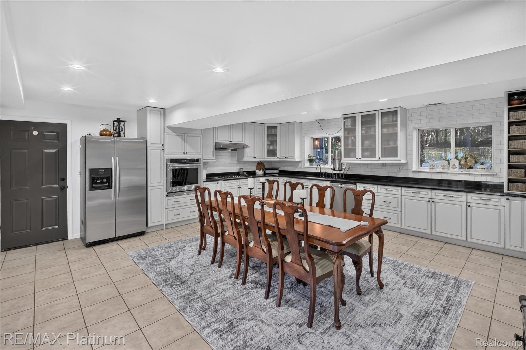 2805 Harmony Lane