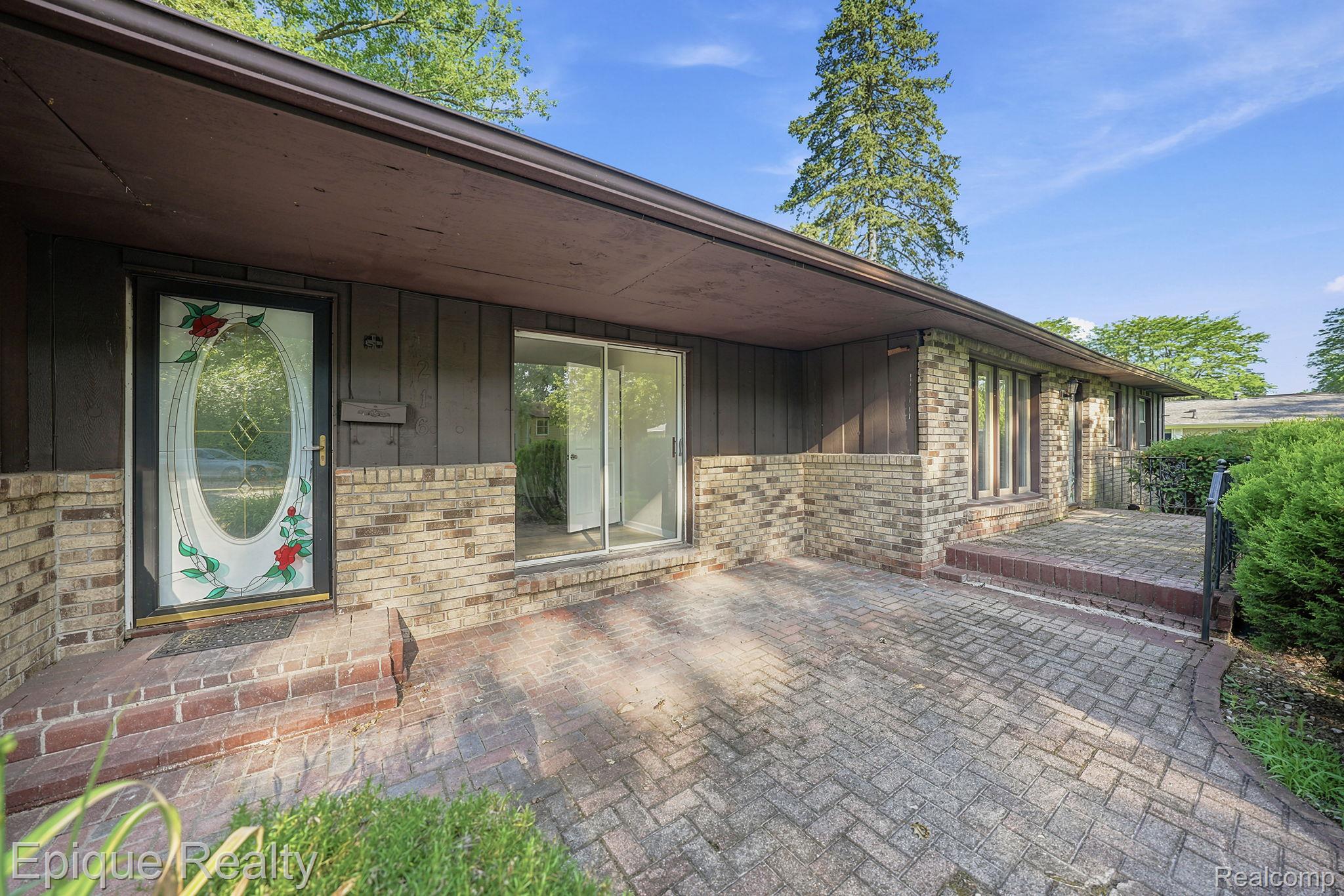 216 Aveline Street
