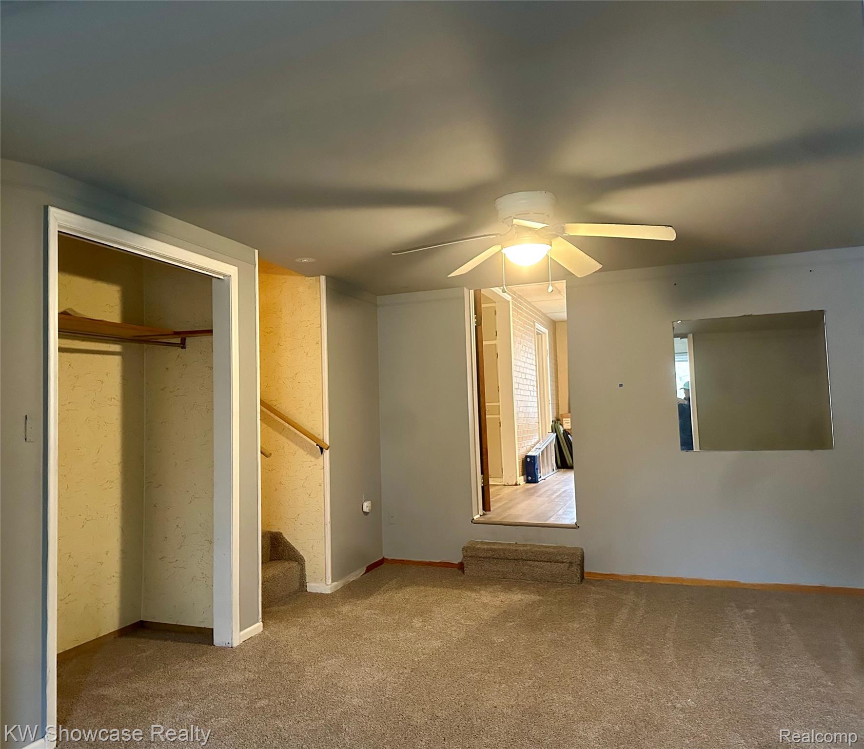 1125 E Commerce Street