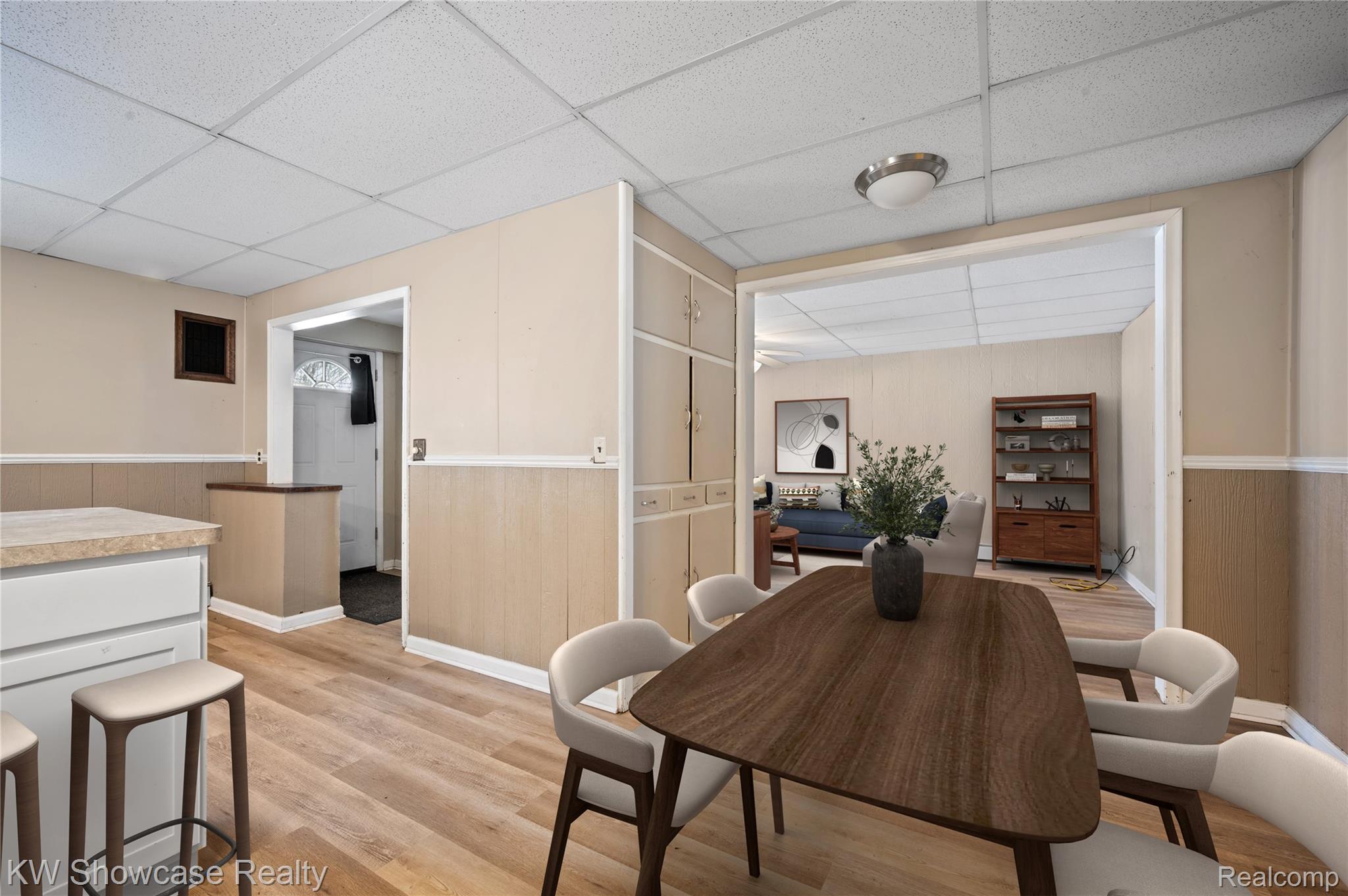 1125 E Commerce Street