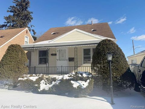 7232 Dolphin Detroit City MI 48239