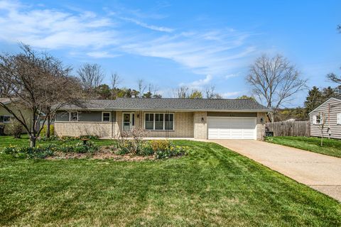 525 Woodland Drive Holland Charter Township Ottawa MI 49424