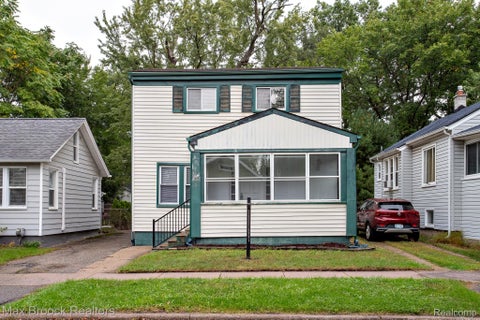 Photo of 455 E Lewiston Avenue, Ferndale City, MI 48220 (MLS # 20261078322)
