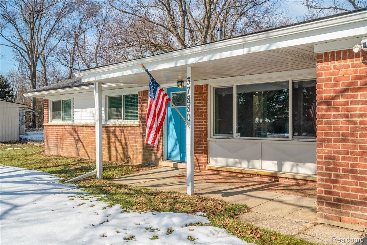 37880 Wendy Lee Street