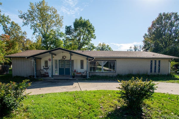 19655 SAXTON AVE, SOUTHFIELD, MI 48075 - Image 06630bd4c5df75ca677c193d848bb49b/3393503653