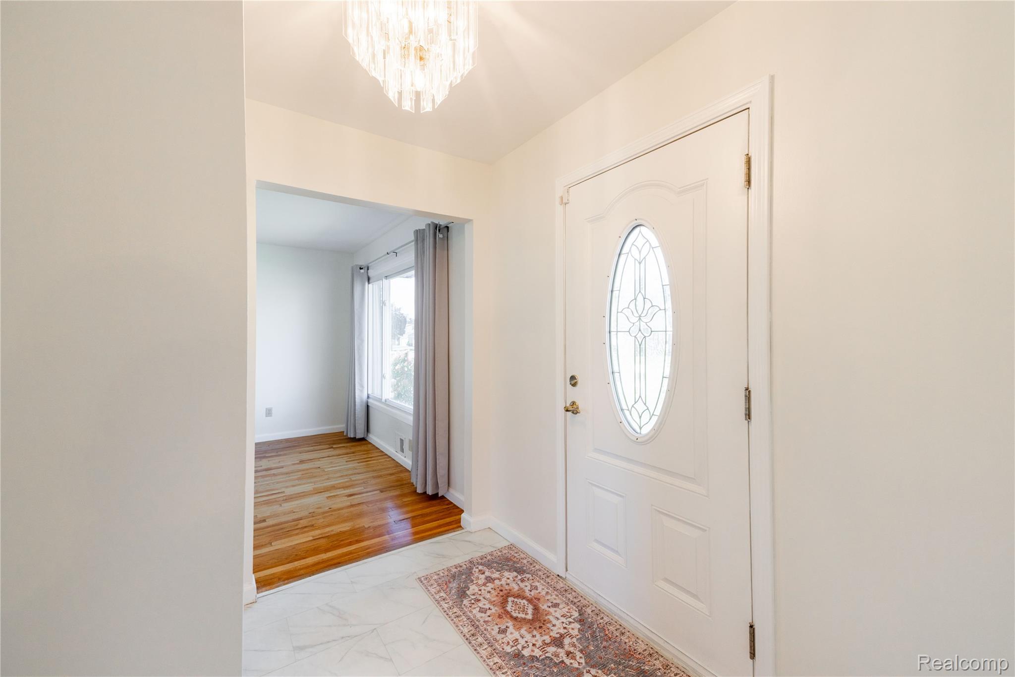 27166 Sutherland Street