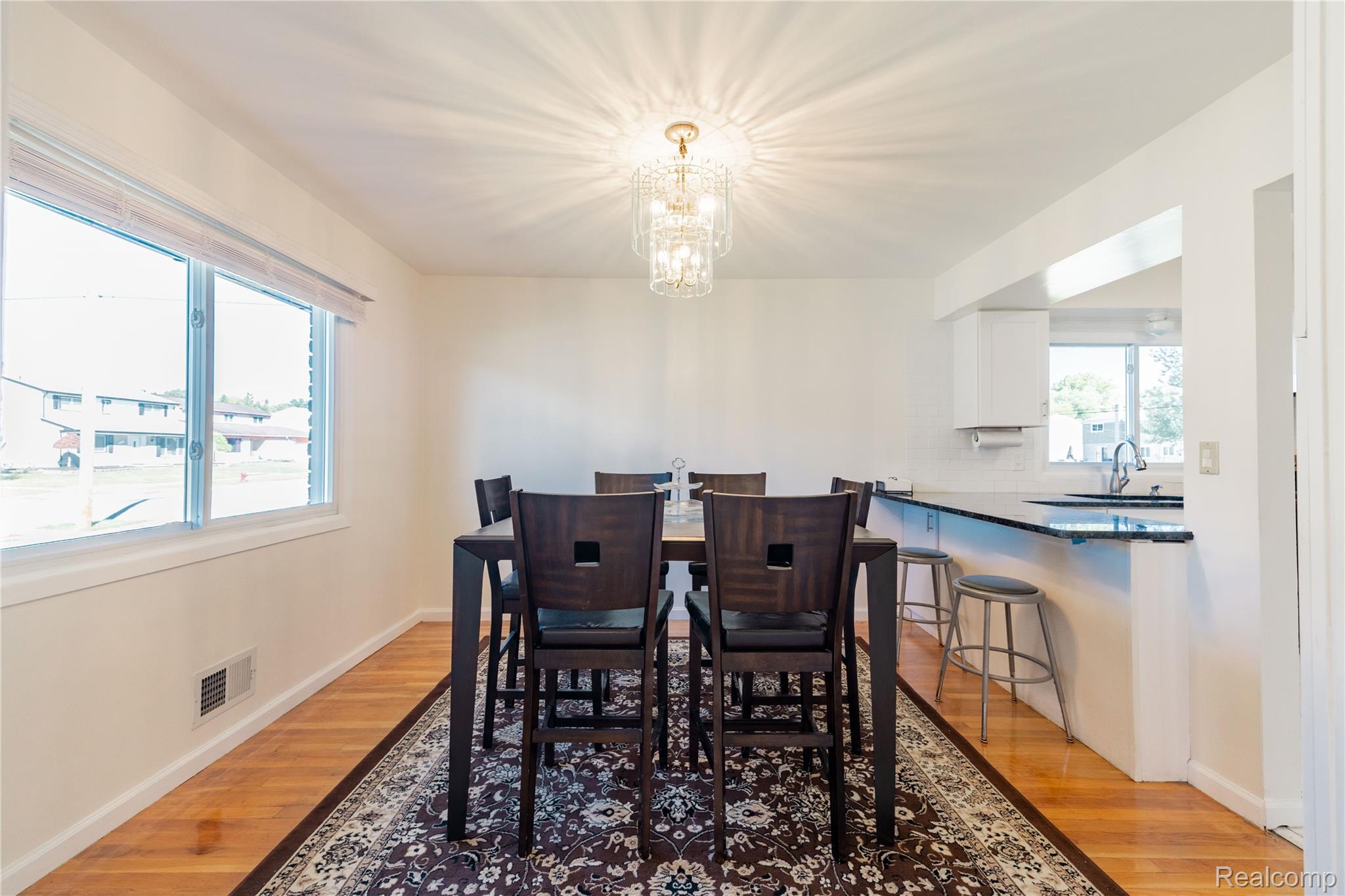 27166 Sutherland Street