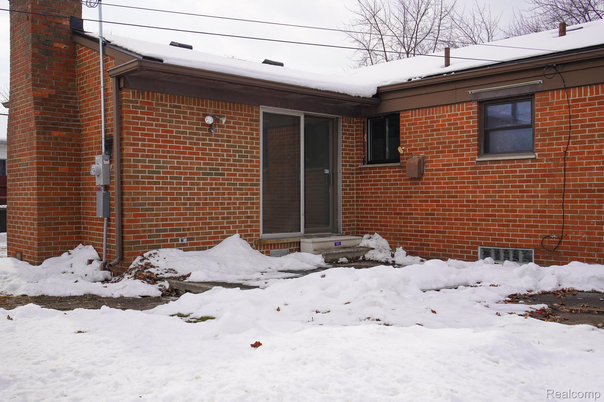 26608 Marilyn Avenue