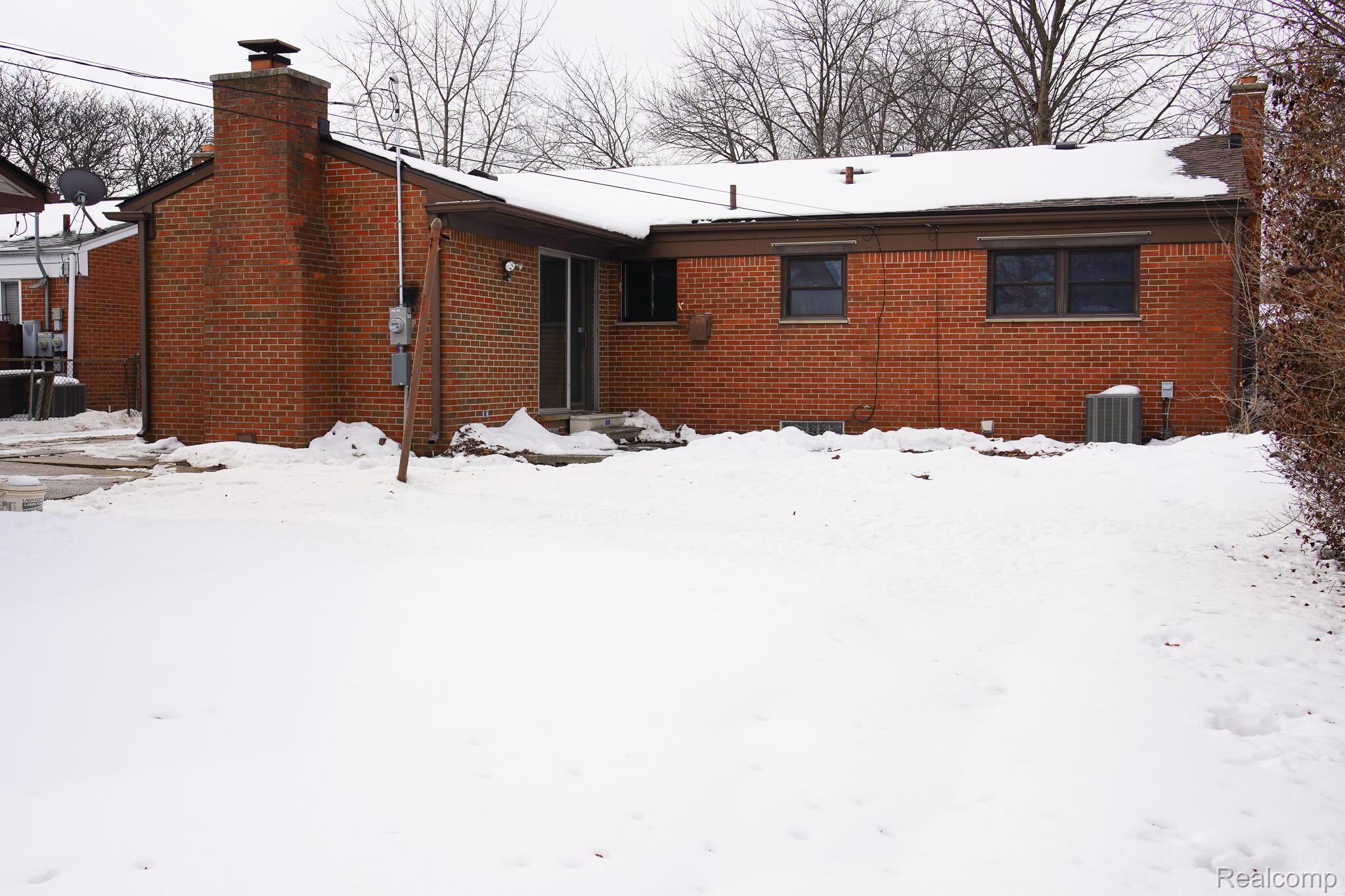 26608 Marilyn Avenue