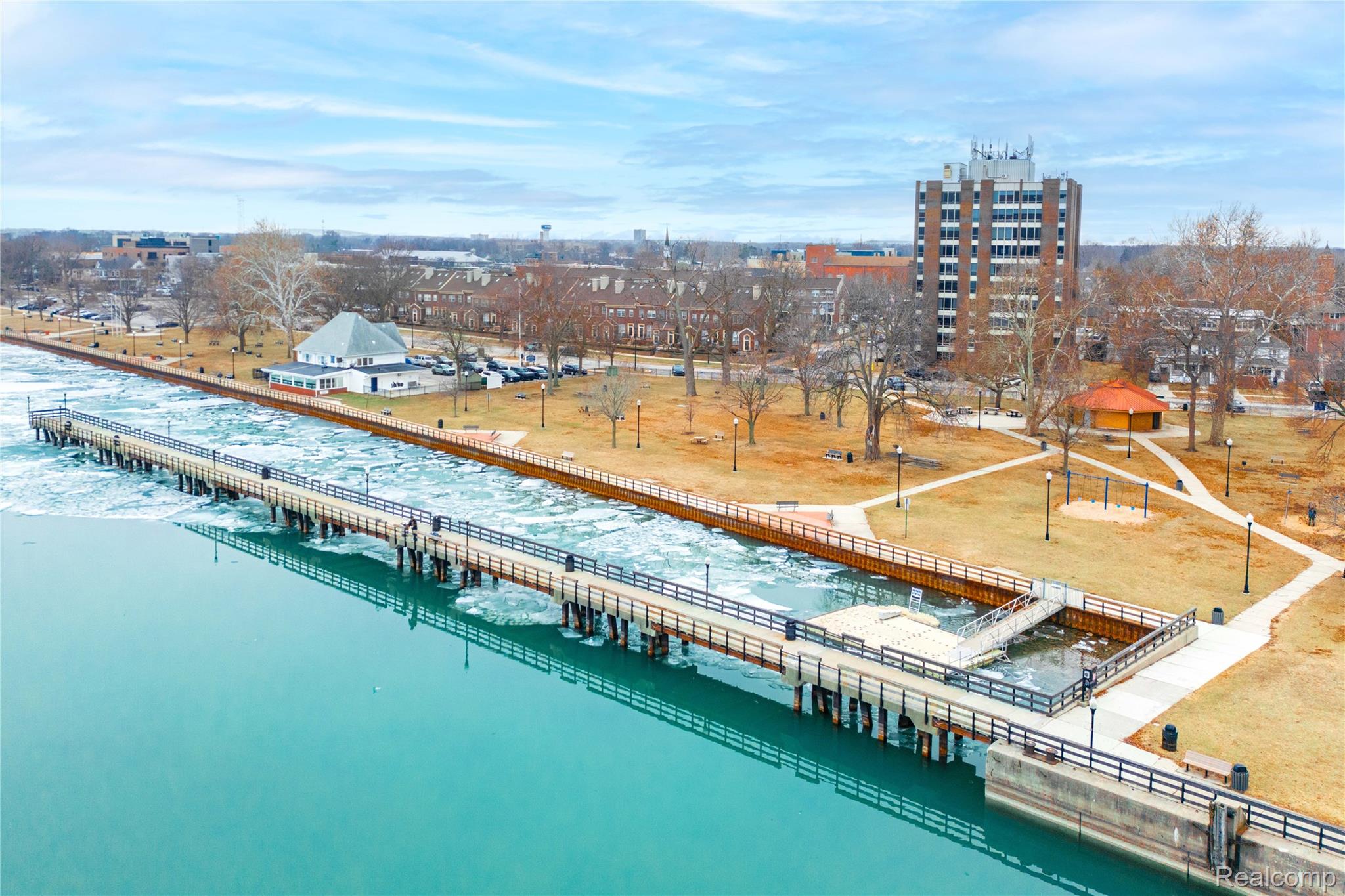 20 Chestnut Street 608