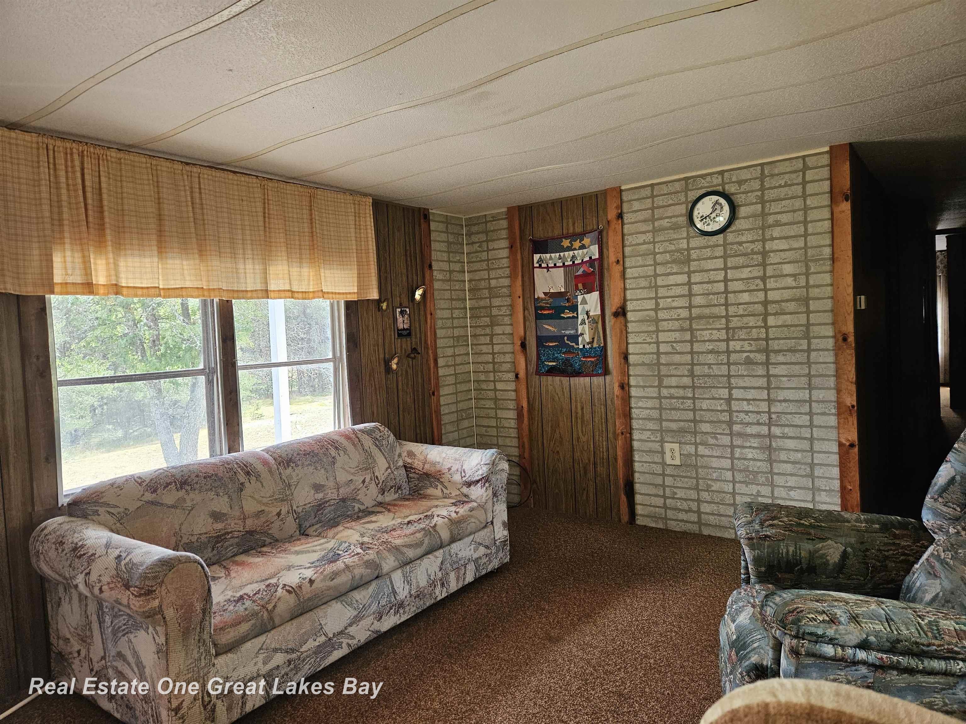 1089 W Hughes Lake Road