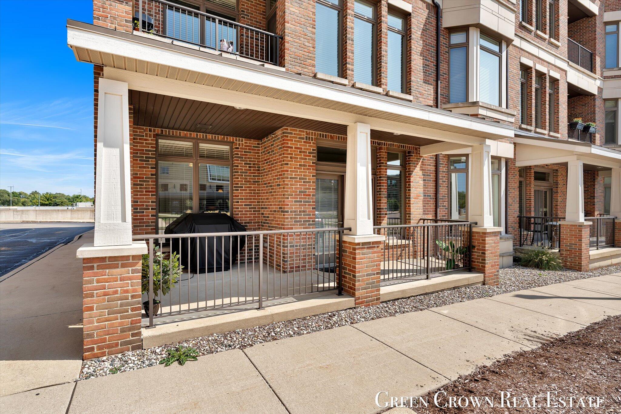 430 Union Avenue NE 101