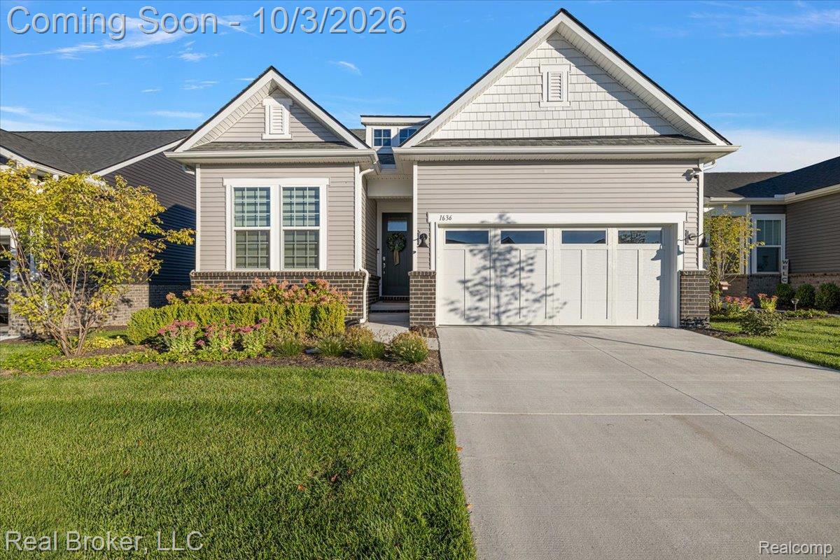 1636 Landings Lane