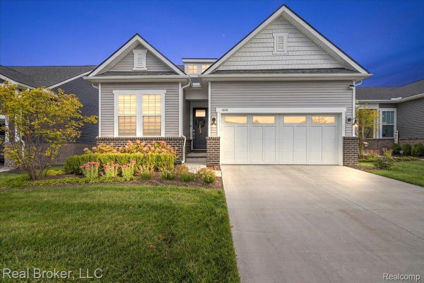 1636 LANDINGS LN, MILFORD, MI 48381 - Image 067debd34a034e71d179e23fa02f2206/3105135283
