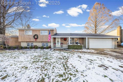 Tiny photo for 38027 Mallast Street, Harrison Charter Township, MI 48045 (MLS # 20251061013)