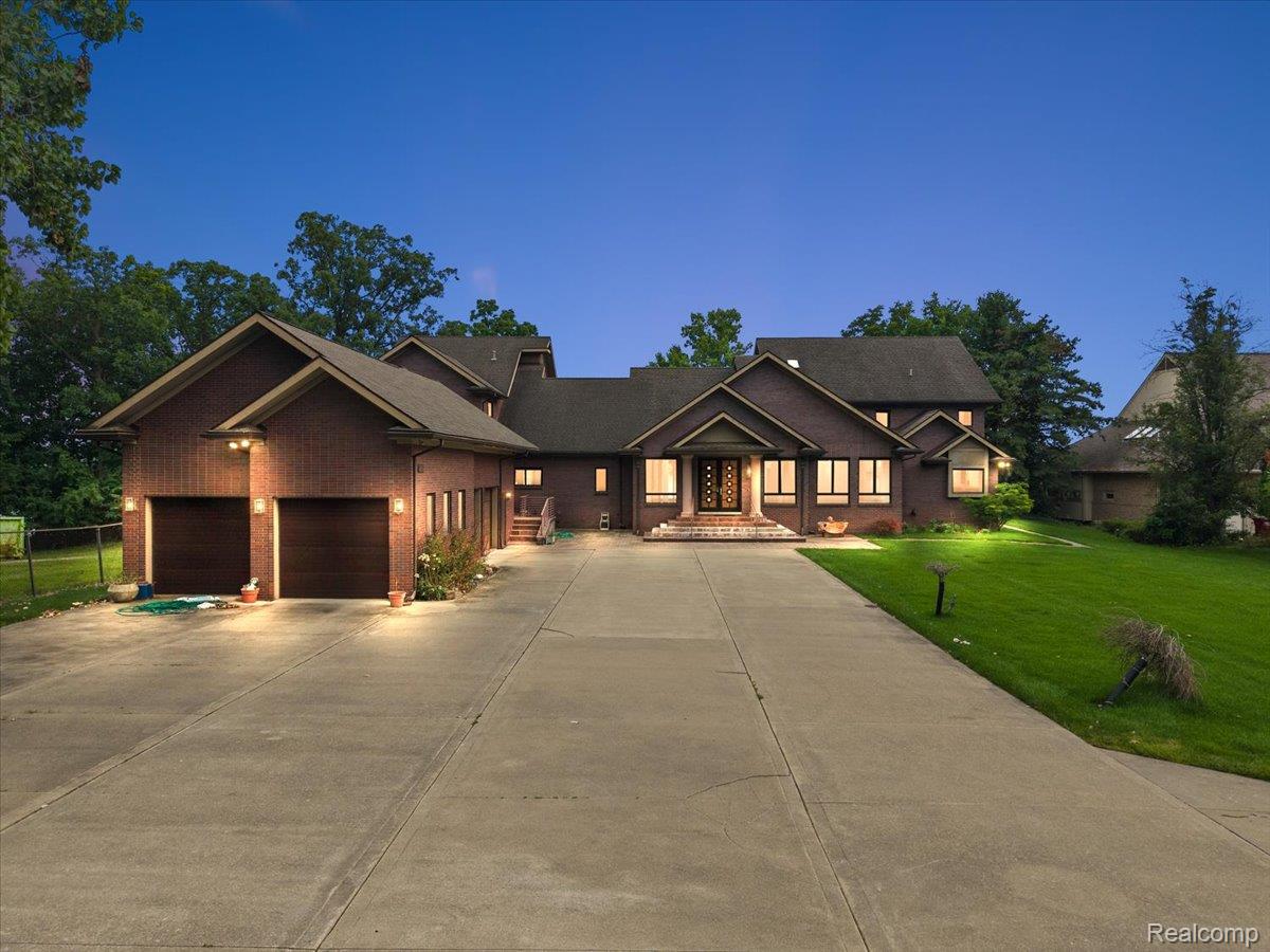 2612 Cove Lane